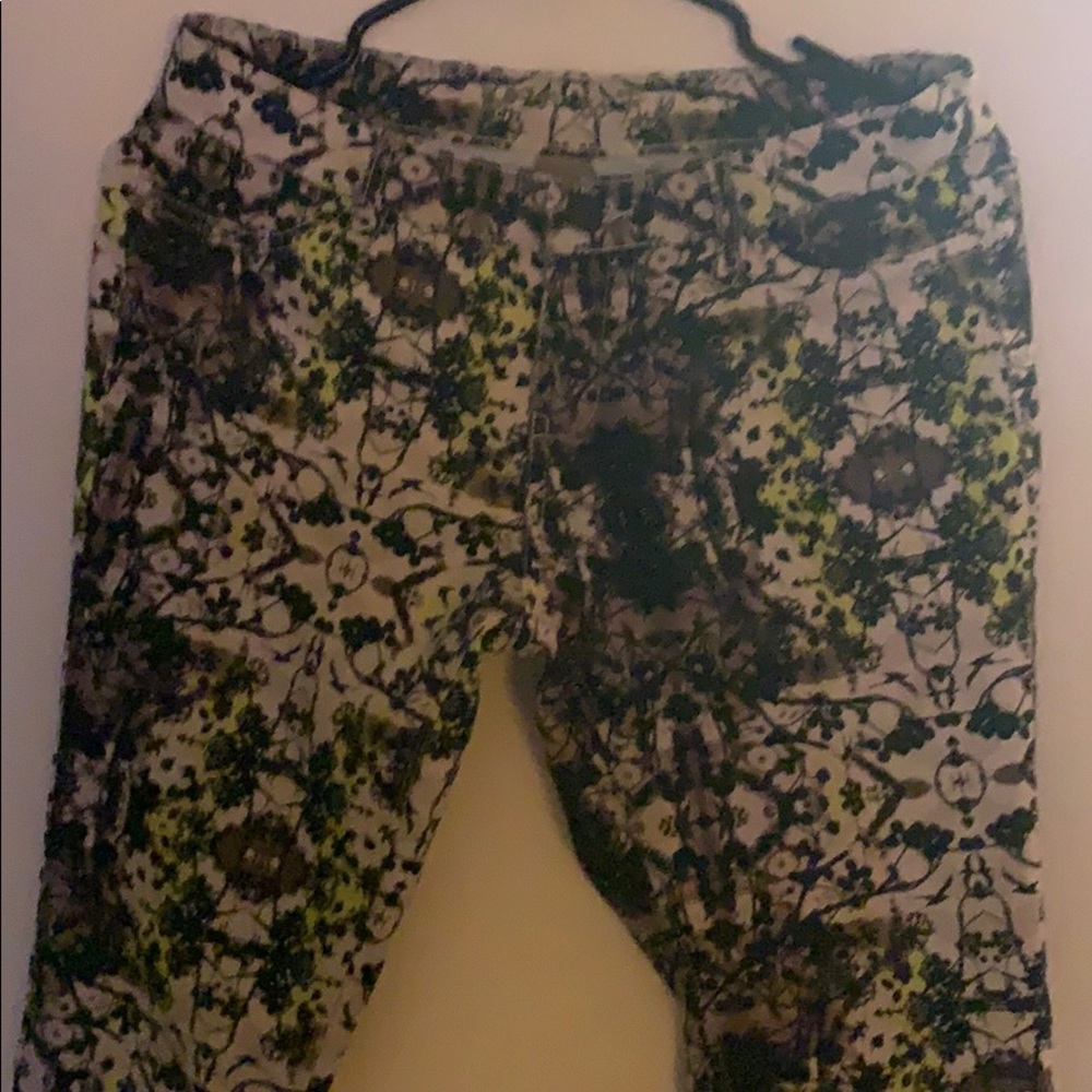 Pants - Picture 3 of 4